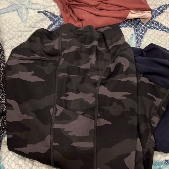 Athleta leggings xl - Picture 3 of 5